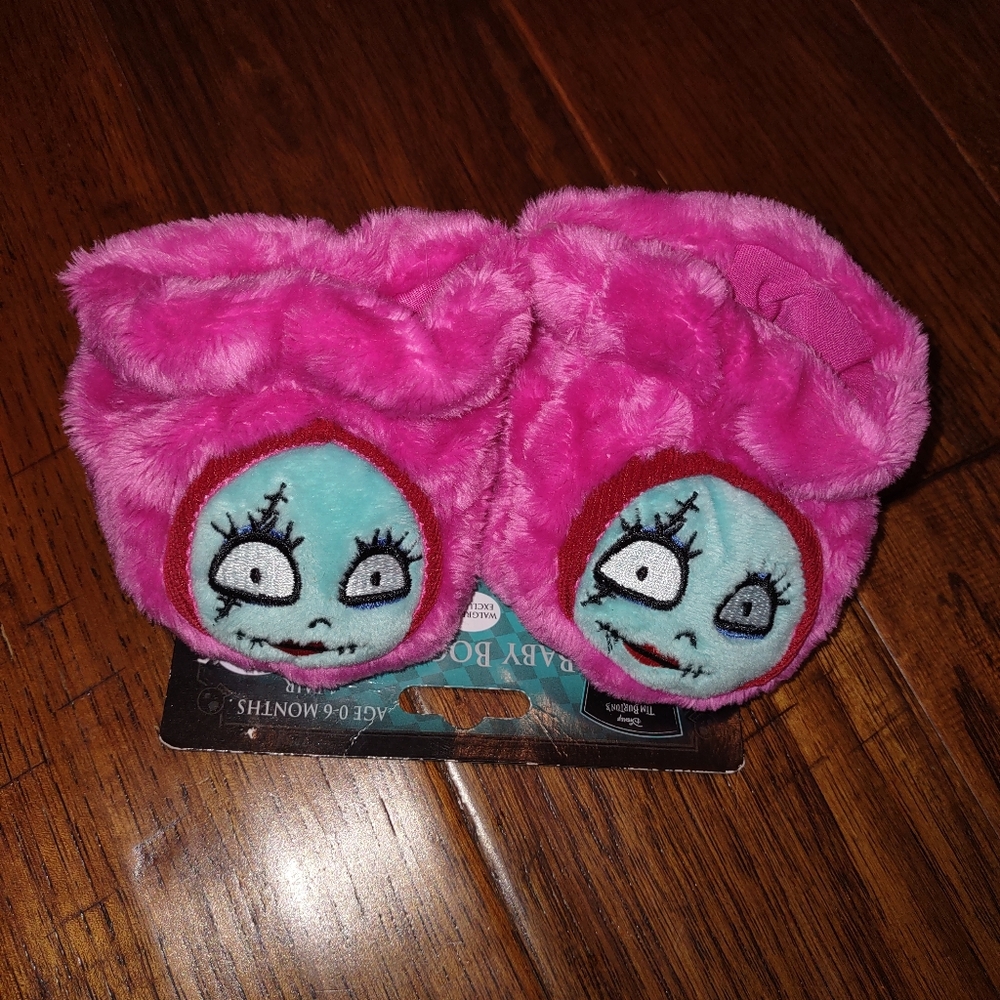 NWT Nightmare Before Christmas Sally Baby Booties